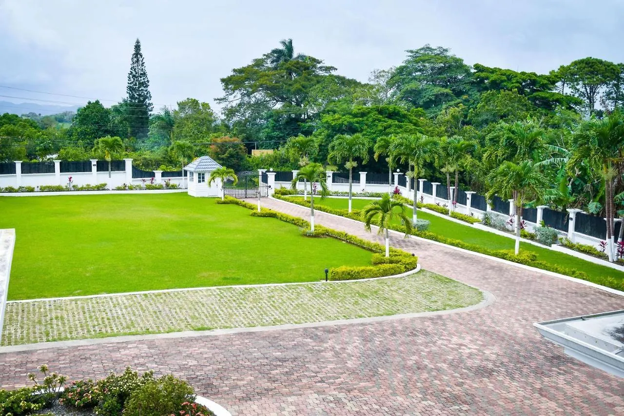 Jamgolia Place Mandeville