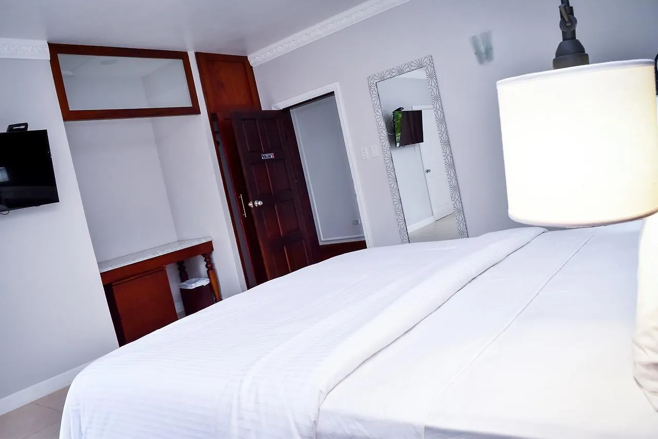 JamGolia Place Mandeville 3*,  Jamaica